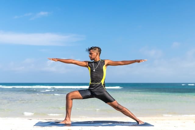 spinal health at the beach from a chiropractor